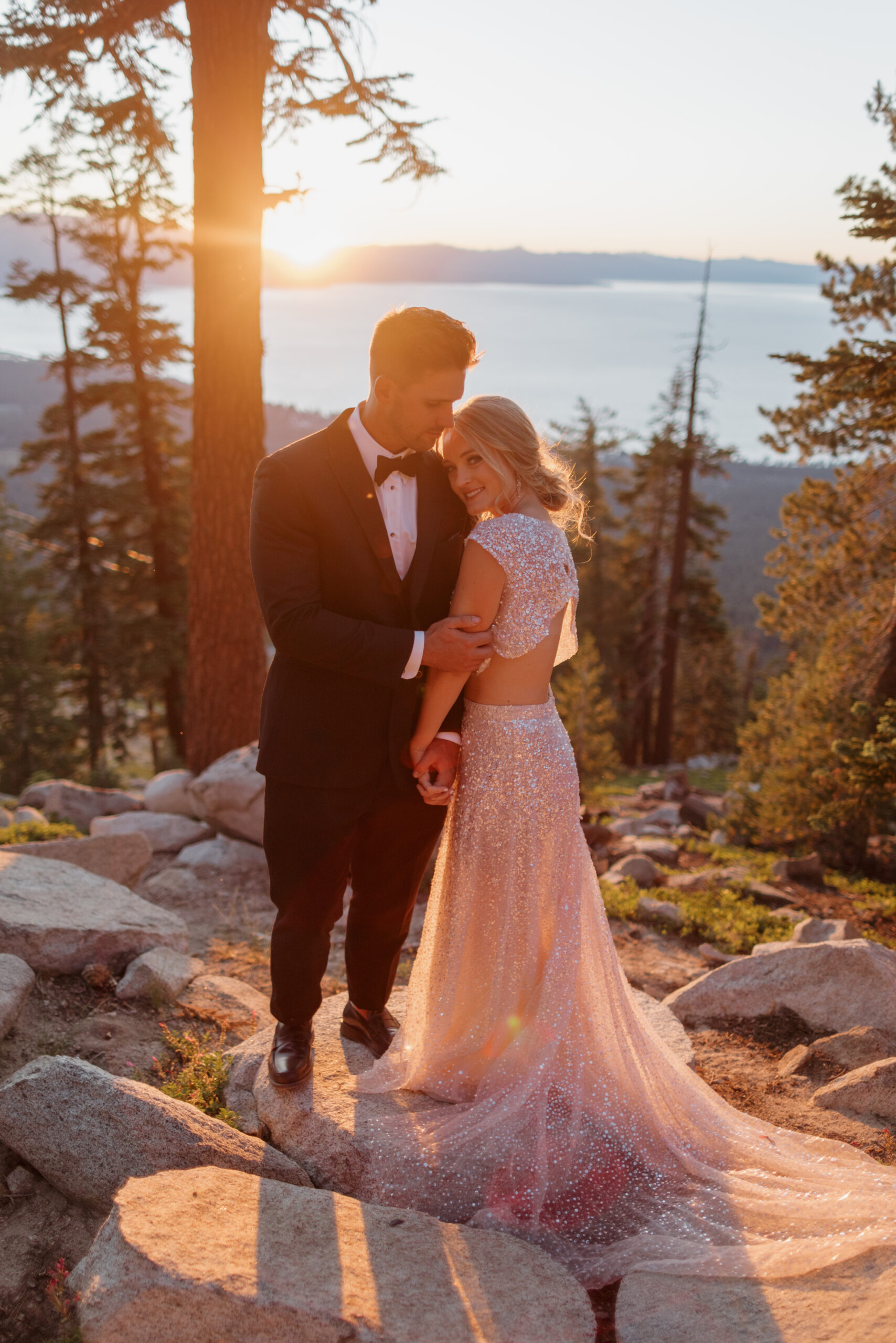 summer sunset lake tahoe wedding on top of heavenly resort